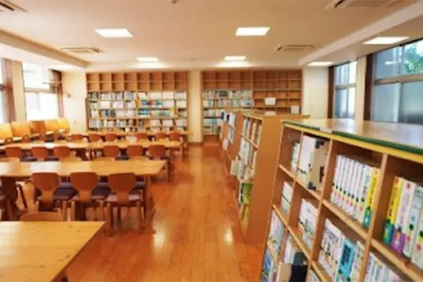 看護科棟図書室